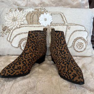 Marc Fisher brown suede bootie